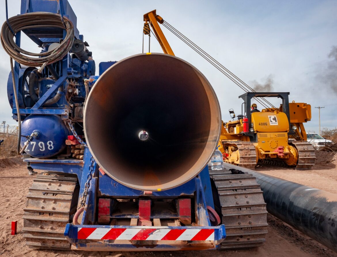 «El oleoducto de YPF generará mas trabajo y desarrollo»