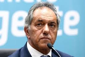 Daniel Scioli habló de los dueños del peronismo y pidió leer la historia