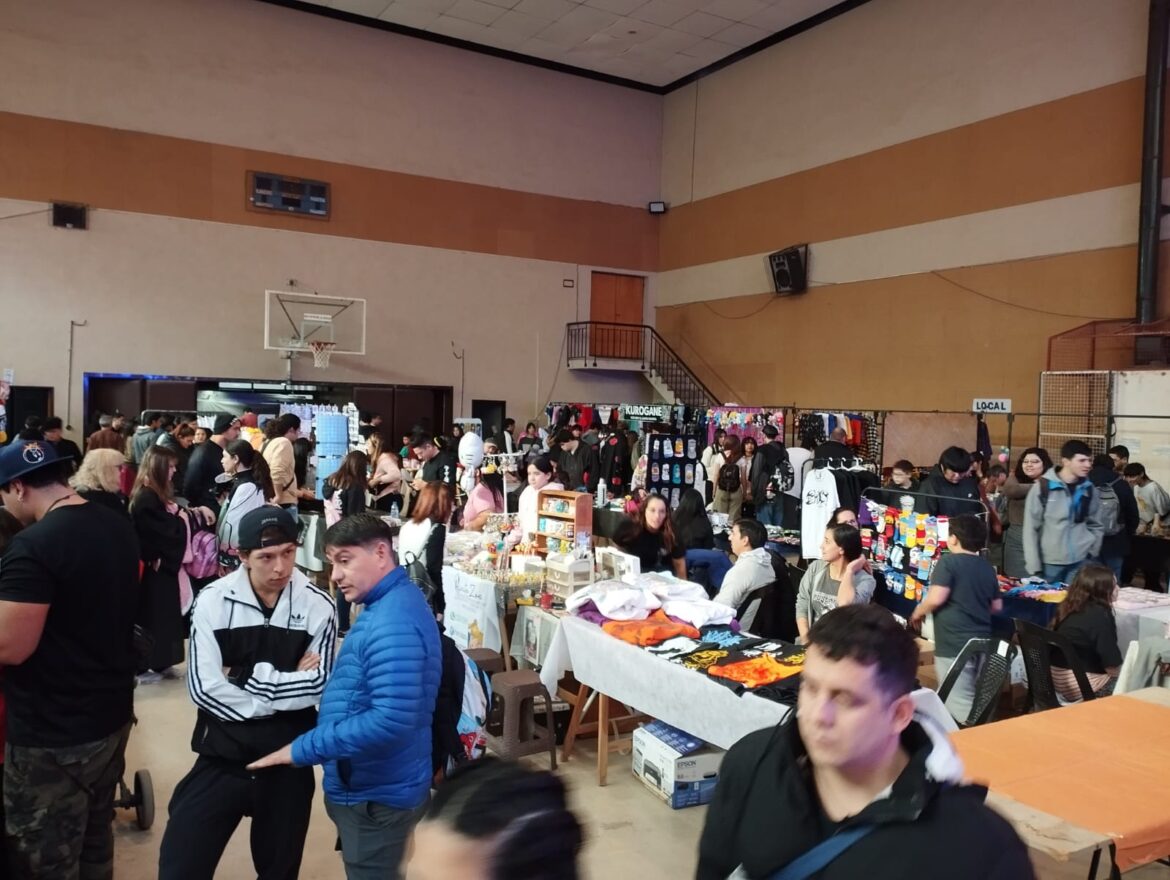 Con gran concurrencia arrancó en Viedma el Patagonia Comic Festival