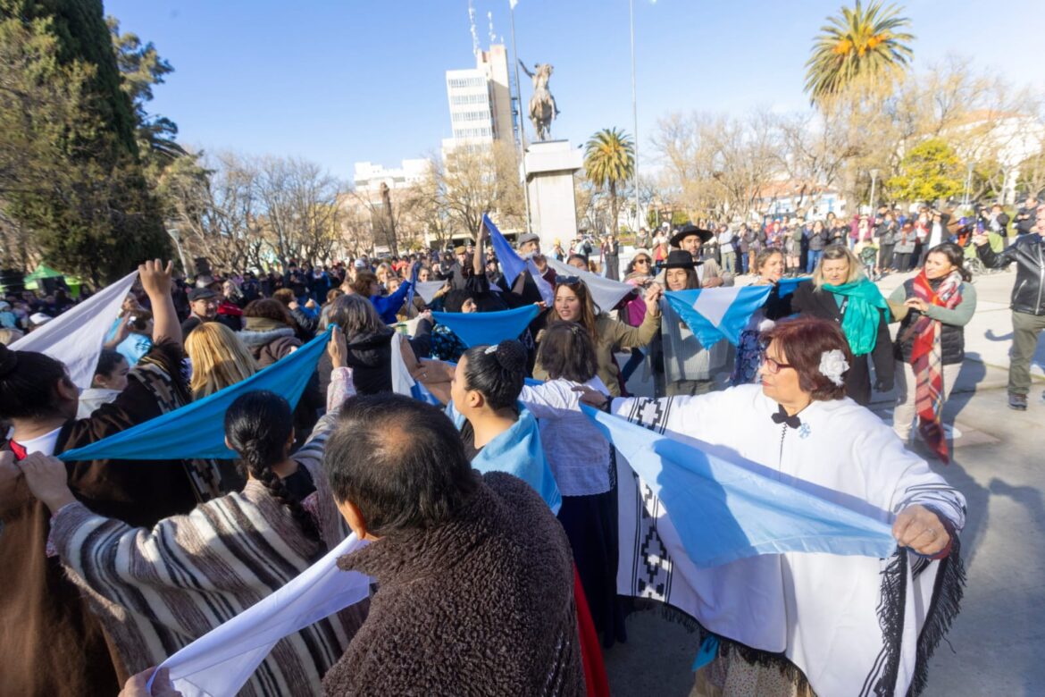 Viedma celebró el Día de la Independencia