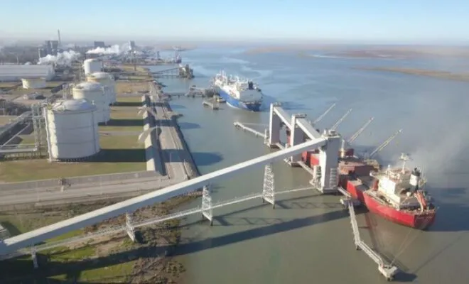 Balbín se refirió a las posibilidades de la planta de GNL en Bahía Blanca