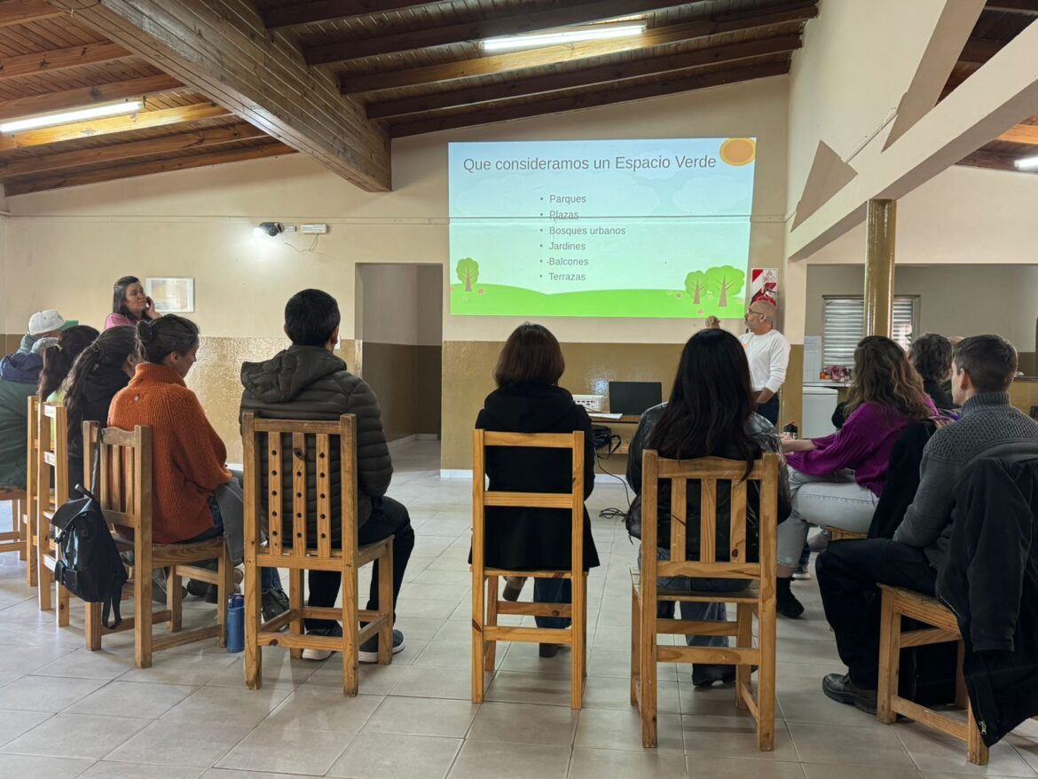 Se presentó la nueva Tecnicatura Universitaria en Espacios Verdes