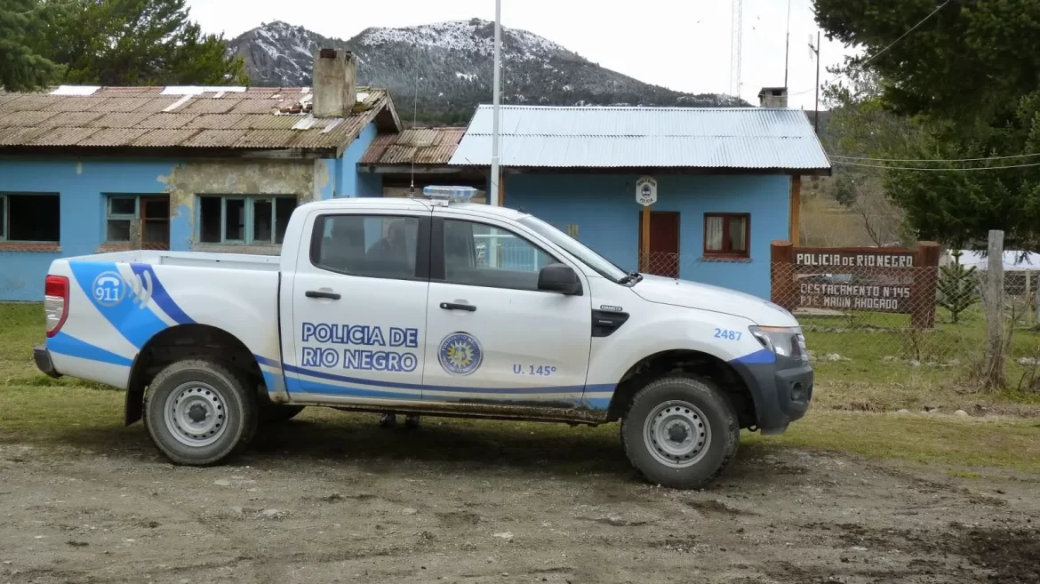 Gobernador rionegrino respalda a policía provincial