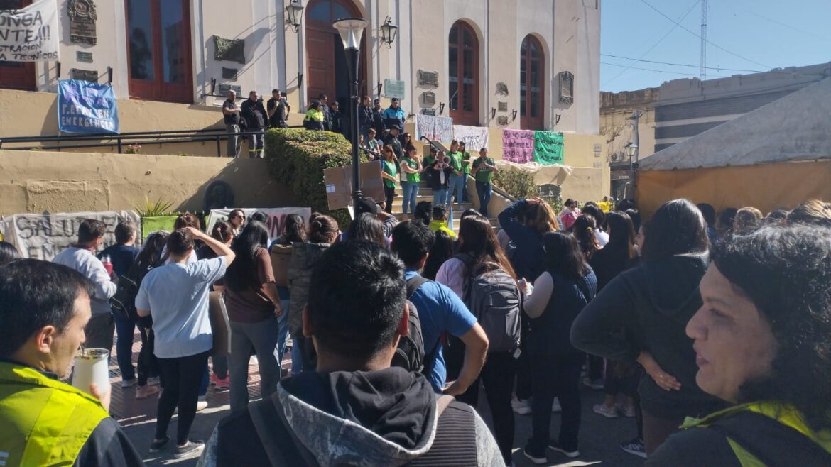 Sigue el paro en salud otras 48 horas y el conflicto se profundiza