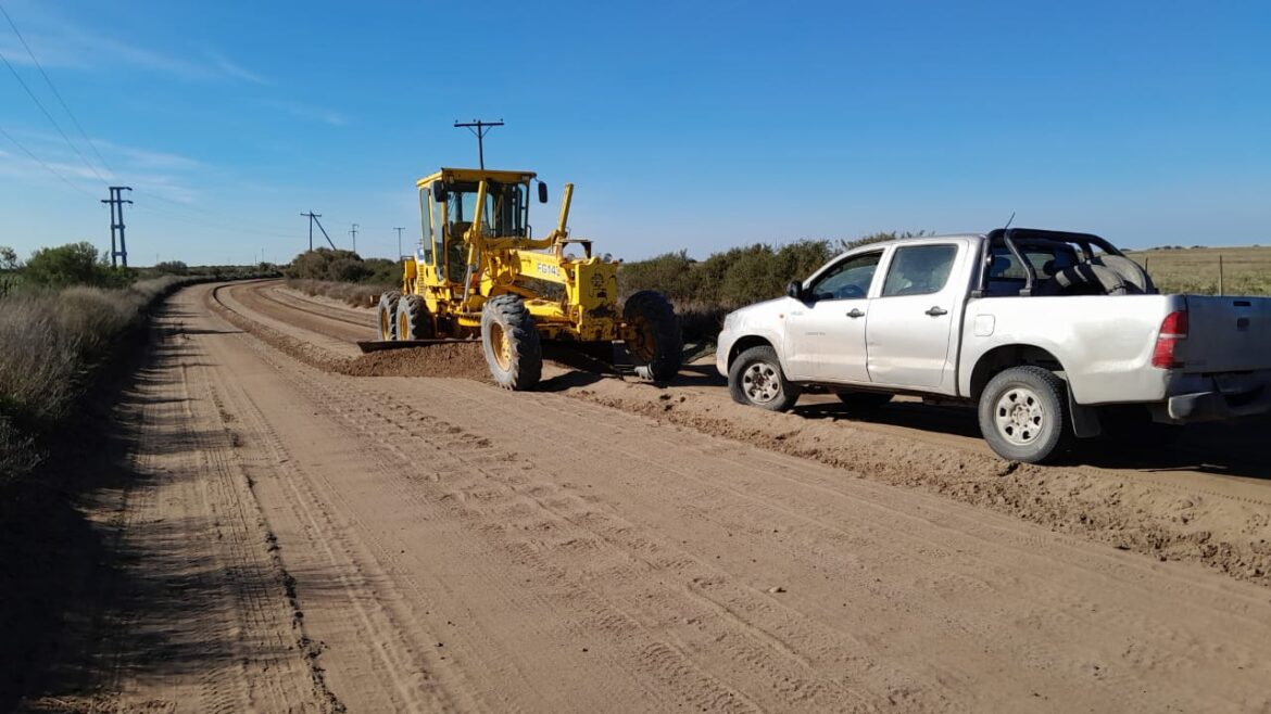 Trabajos en los caminos del distrito de Patagones