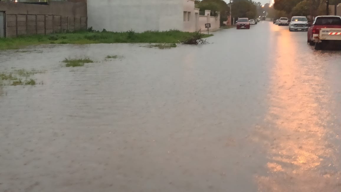 Anegamientos por falta de bombeo en Barrio Lindo y El Bañado