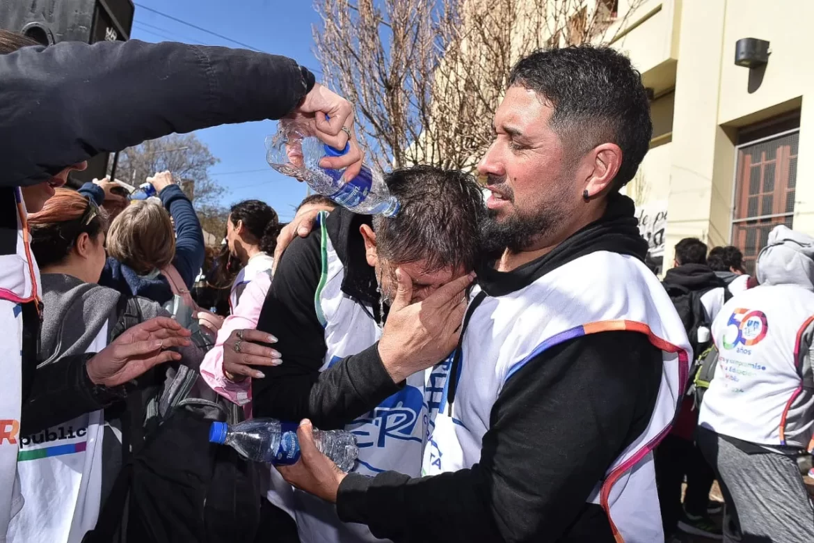 Así gasearon a los manifestantes frente a Legislatura