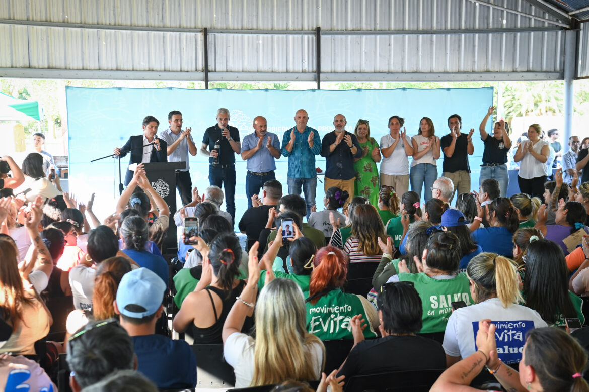 Kicillof encabezó un encuentro provincial de salud popular y comunitaria