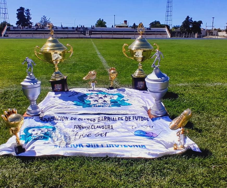 Están los ternados para la noche de gala del fútbol barrial de Patagones