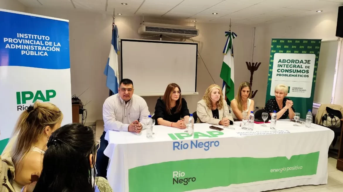 Presentan guía de actuación de consumos problemáticos para estatales