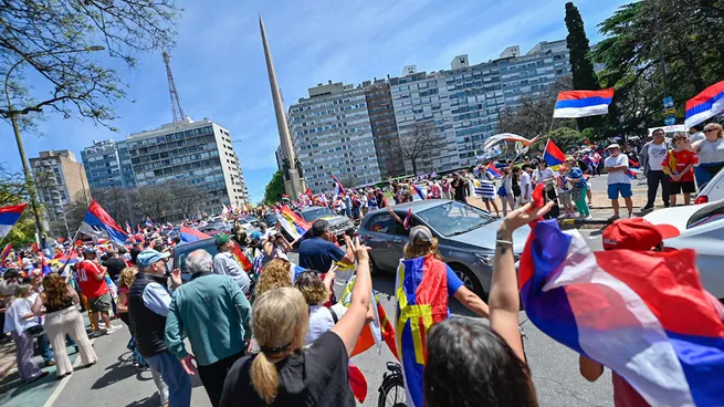 El Frente Amplio lidera la intención de voto