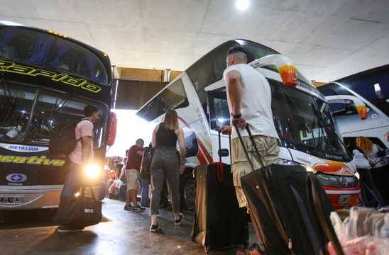 Buenos Aires autorizó el aumento para micros de larga distancia