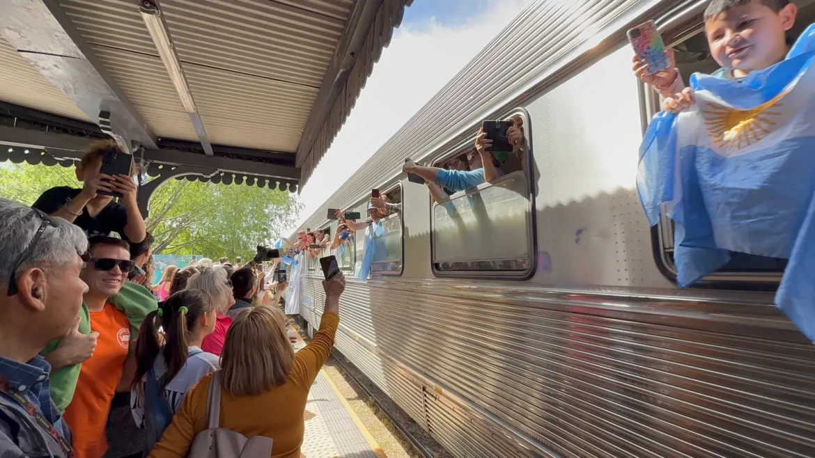 El Tren Solidario llegó a Río Negro, con donaciones para la comunidad